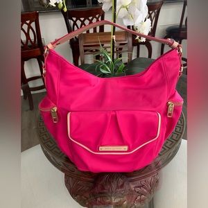 🩷🩷JUICY COUTURE BARBIE PINK NYLON & LEATHER HOBO BAG! 🩷🩷